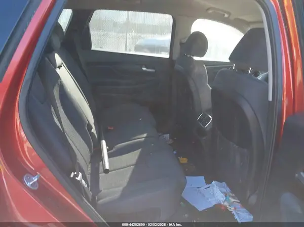 5NMS2CADXKH136774 2019 HYUNDAI SANTA FE - Image 8