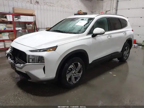 5NMS2DAJ3PH579979 2023 HYUNDAI SANTA FE - Image 2