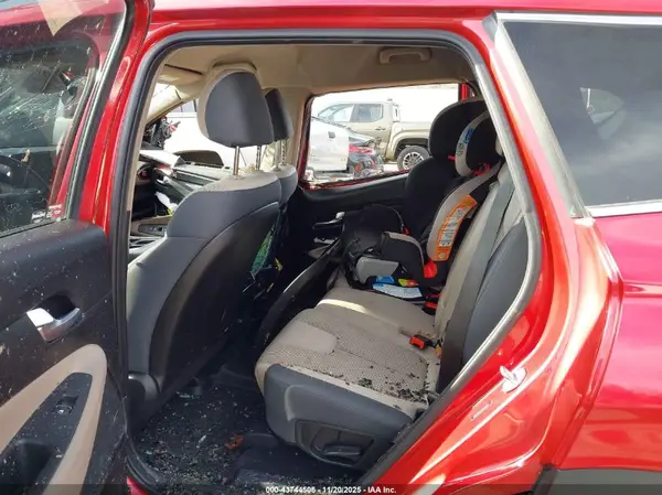 5NMS2DAJ3PH587273 2023 HYUNDAI SANTA FE - Image 8
