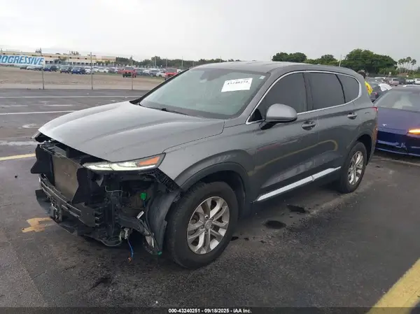 5NMS33AD0KH079644 2019 HYUNDAI SANTA FE - Image 2
