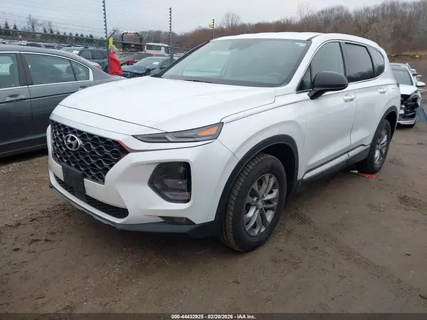 5NMS33AD1KH059726 2019 HYUNDAI SANTA FE - Image 2