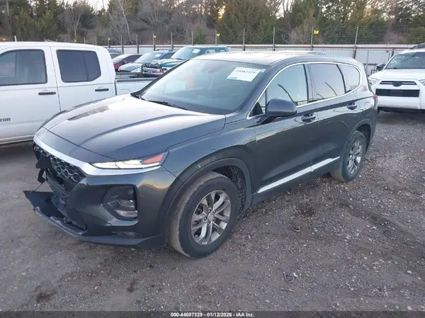 5NMS33AD1KH105734 2019 HYUNDAI SANTA FE - Image 2