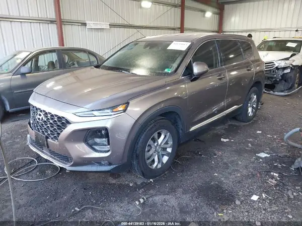 5NMS33AD2KH038416 2019 HYUNDAI SANTA FE - Image 2