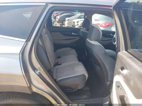 5NMS33AD2KH095554 2019 HYUNDAI SANTA FE - Image 8