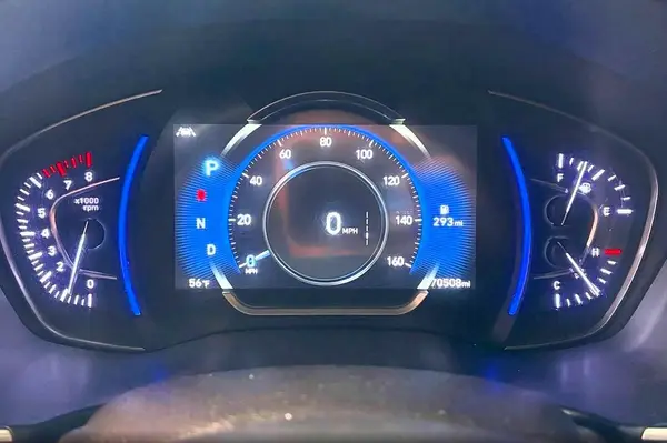 5NMS33AD2KH107072 2019 HYUNDAI SANTA FE - Image 8