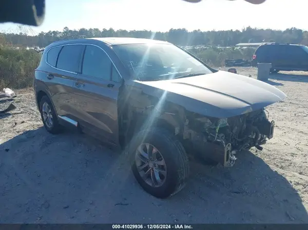 5NMS33AD3KH109333 2019 HYUNDAI SANTA FE - Image 1