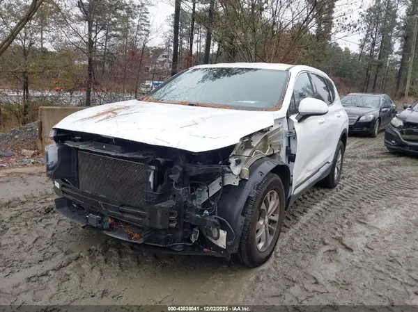 5NMS33AD3KH111423 2019 HYUNDAI SANTA FE - Image 2
