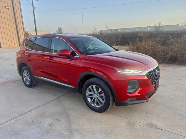 5NMS33AD4KH011525 2019 HYUNDAI SANTA FE - Image 1