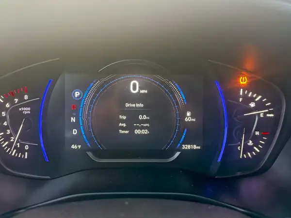 5NMS33AD4KH011525 2019 HYUNDAI SANTA FE - Image 8