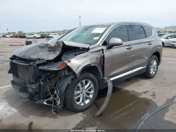 5NMS33AD6KH001031 2019 HYUNDAI SANTA FE - Image 2