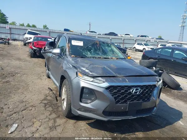 5NMS33AD6KH131018 2019 HYUNDAI SANTA FE - Image 1
