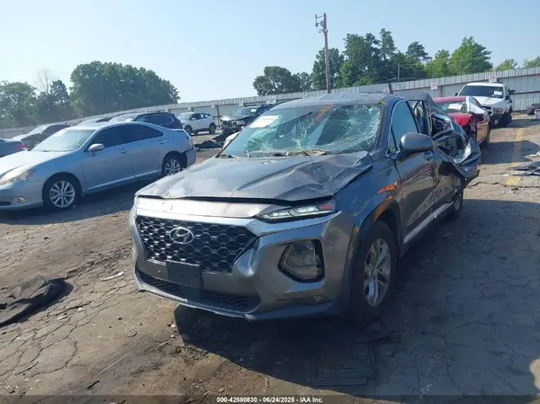 5NMS33AD6KH131018 2019 HYUNDAI SANTA FE - Image 2