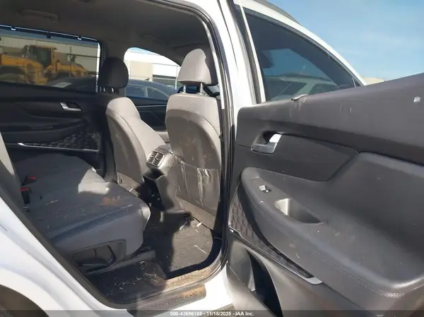 5NMS33AD7KH032580 2019 HYUNDAI SANTA FE - Image 8