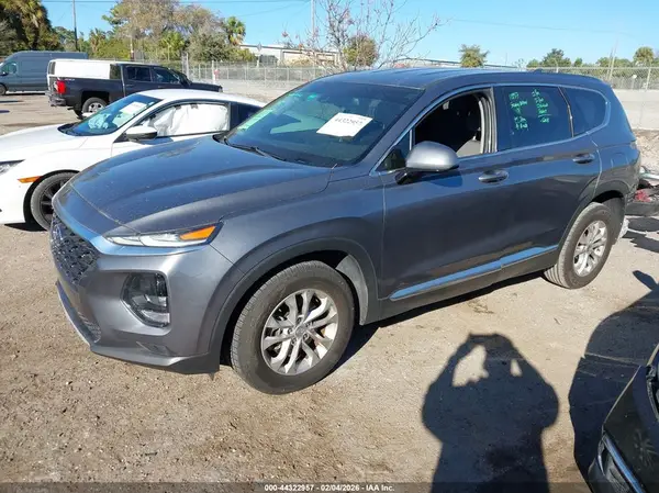 5NMS33AD8KH006702 2019 HYUNDAI SANTA FE - Image 2