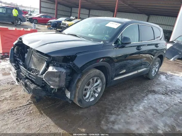 5NMS33AD8KH055589 2019 HYUNDAI SANTA FE - Image 2