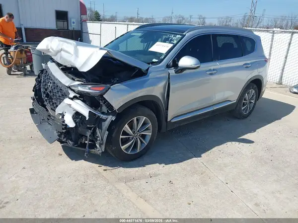 5NMS33AD8LH168590 2020 HYUNDAI SANTA FE - Image 2