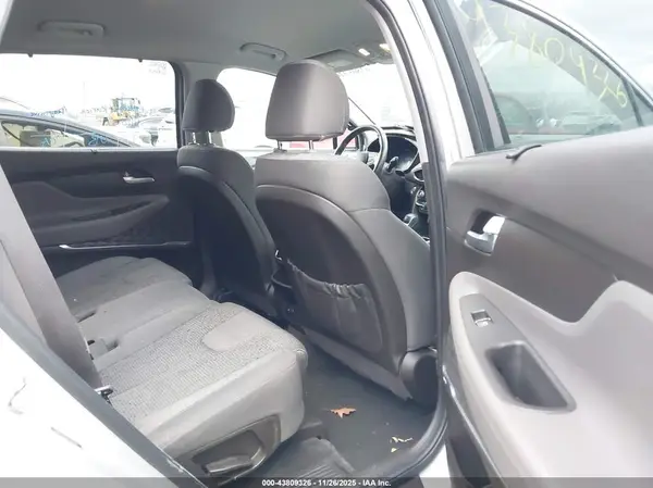 5NMS33AD9LH174169 2020 HYUNDAI SANTA FE - Image 8
