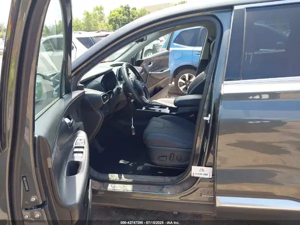 5NMS3CAD0KH086609 2019 HYUNDAI SANTA FE - Image 8