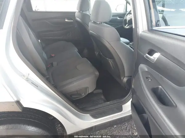 5NMS3CAD1KH002863 2019 HYUNDAI SANTA FE - Image 8