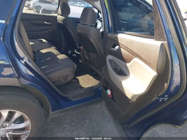 5NMS3CAD2KH008607 2019 HYUNDAI SANTA FE - Image 8