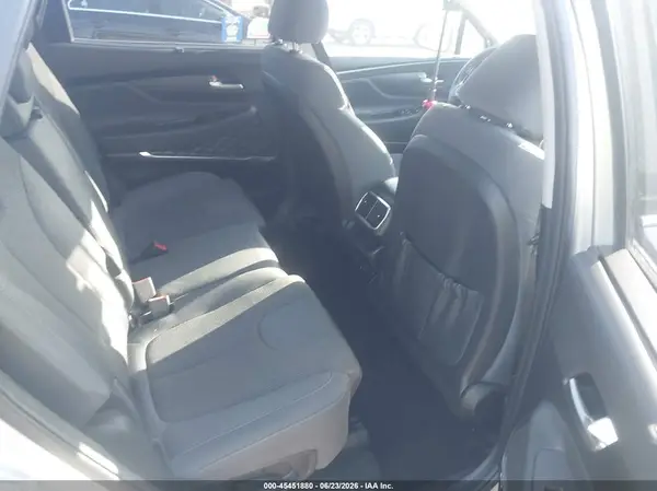 5NMS3CAD4KH018605 2019 HYUNDAI SANTA FE - Image 8