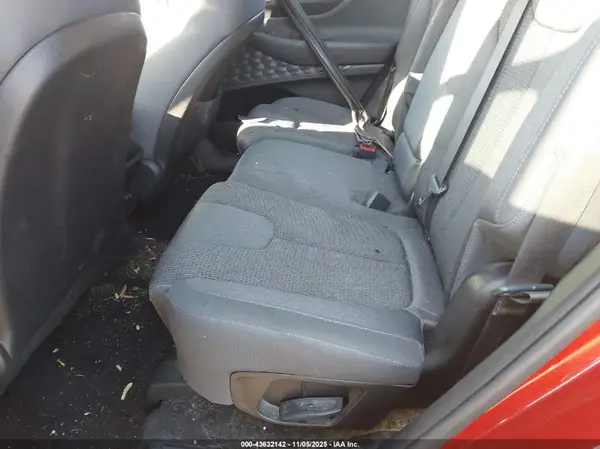5NMS3CAD6KH076229 2019 HYUNDAI SANTA FE - Image 8