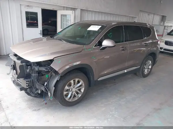 5NMS3CAD7KH078717 2019 HYUNDAI SANTA FE - Image 2