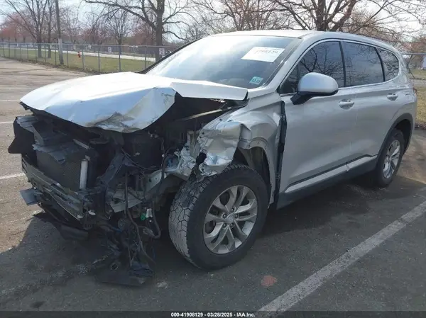 5NMS3CAD9KH064284 2019 HYUNDAI SANTA FE - Image 2