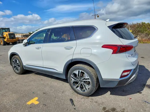 5NMS53AA3KH027067 2019 HYUNDAI SANTA FE - Image 2