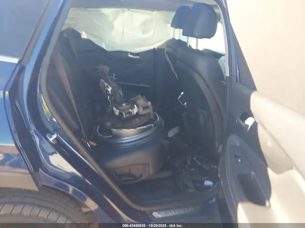 5NMS53AD9KH075313 2019 HYUNDAI SANTA FE - Image 8