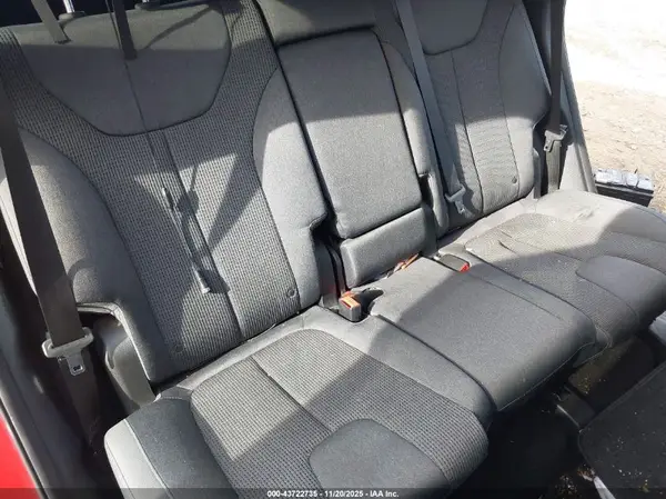 5NMS6DAJ8NH428038 2022 HYUNDAI SANTA FE - Image 8