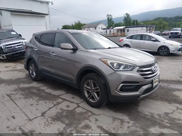 5NMZT3LB0HH010875 2017 HYUNDAI SANTA FE - Image 1