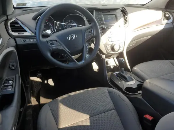 5NMZT3LB0HH045772 2017 HYUNDAI SANTA FE - Image 8