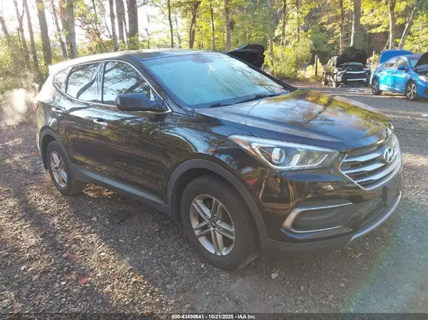 5NMZT3LB0JH054610 2018 HYUNDAI SANTA FE - Image 1