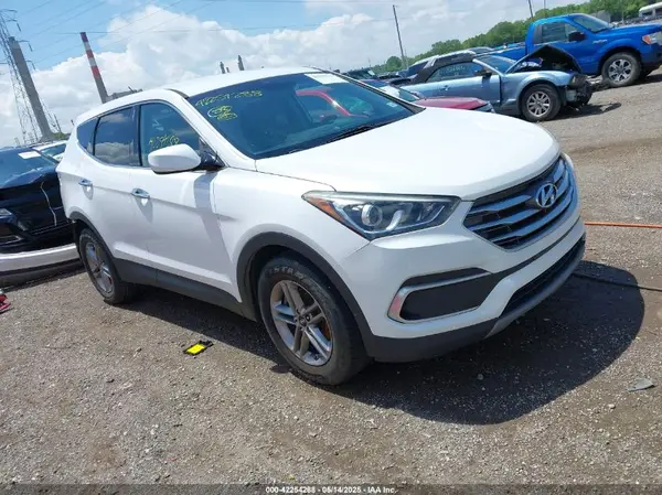 5NMZT3LB0JH087333 2018 HYUNDAI SANTA FE - Image 1