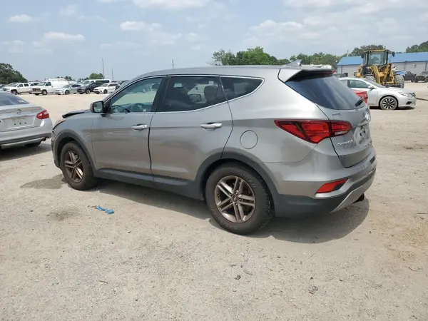 5NMZT3LB1HH010884 2017 HYUNDAI SANTA FE - Image 2