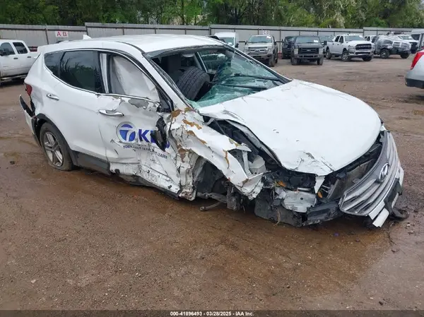 5NMZT3LB1HH037373 2017 HYUNDAI SANTA FE - Image 1