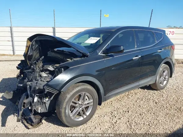 5NMZT3LB1HH041875 2017 HYUNDAI SANTA FE - Image 2