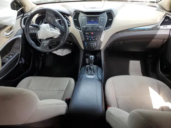 5NMZT3LB1JH057029 2018 HYUNDAI SANTA FE - Image 8