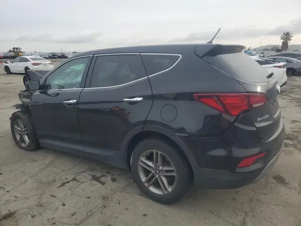 5NMZT3LB1JH071934 2018 HYUNDAI SANTA FE - Image 2