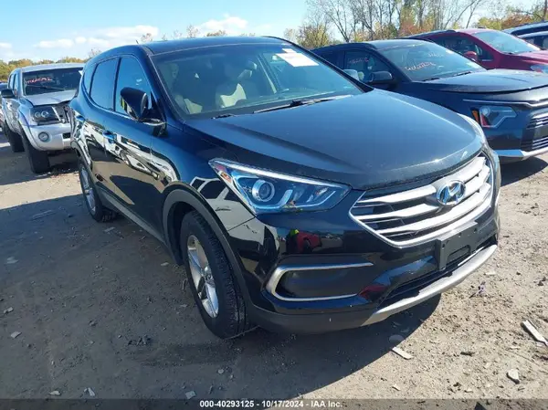 5NMZT3LB1JH074915 2018 HYUNDAI SANTA FE - Image 1