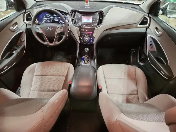 5NMZT3LB2HH037799 2017 HYUNDAI SANTA FE - Image 8