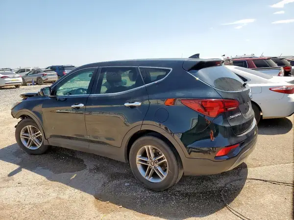 5NMZT3LB2HH045224 2017 HYUNDAI SANTA FE - Image 2