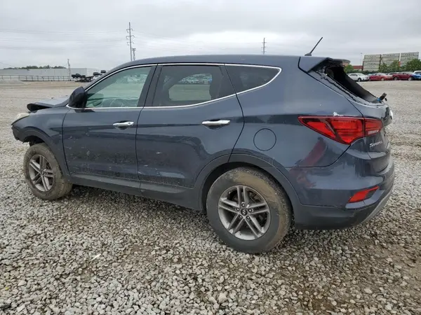 5NMZT3LB2JH098429 2018 HYUNDAI SANTA FE - Image 2