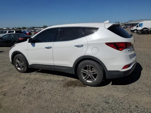 5NMZT3LB3HH034720 2017 HYUNDAI SANTA FE - Image 2