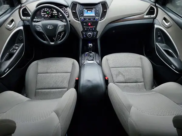 5NMZT3LB3HH042283 2017 HYUNDAI SANTA FE - Image 8