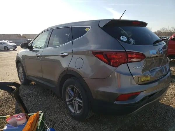5NMZT3LB3JH056559 2018 HYUNDAI SANTA FE - Image 2