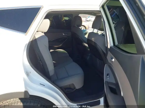 5NMZT3LB3JH082238 2018 HYUNDAI SANTA FE - Image 8