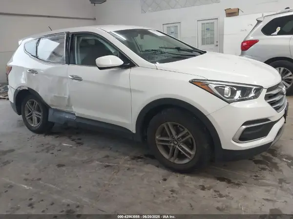5NMZT3LB3JH092896 2018 HYUNDAI SANTA FE - Image 1
