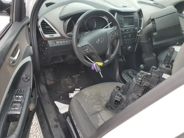 5NMZT3LB4HH037366 2017 HYUNDAI SANTA FE - Image 8